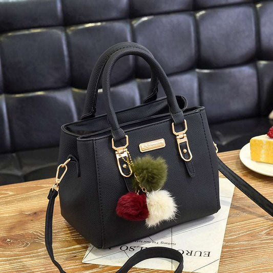 Women's Bulky Leather Shoulder Bag - Classic Leather Bag