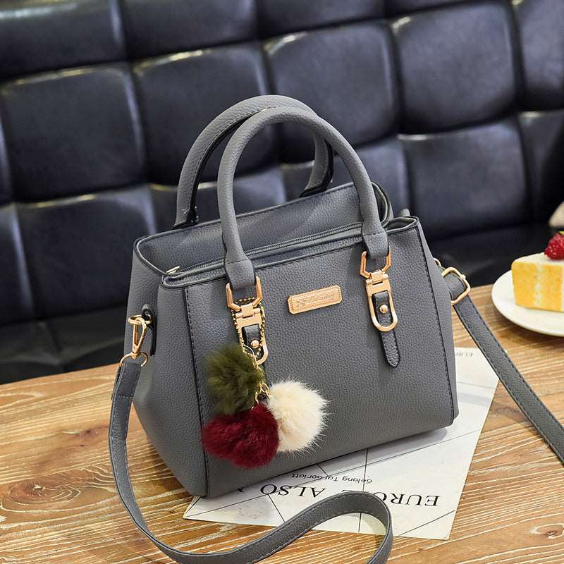 Women's Bulky Leather Shoulder Bag - Classic Leather Bag