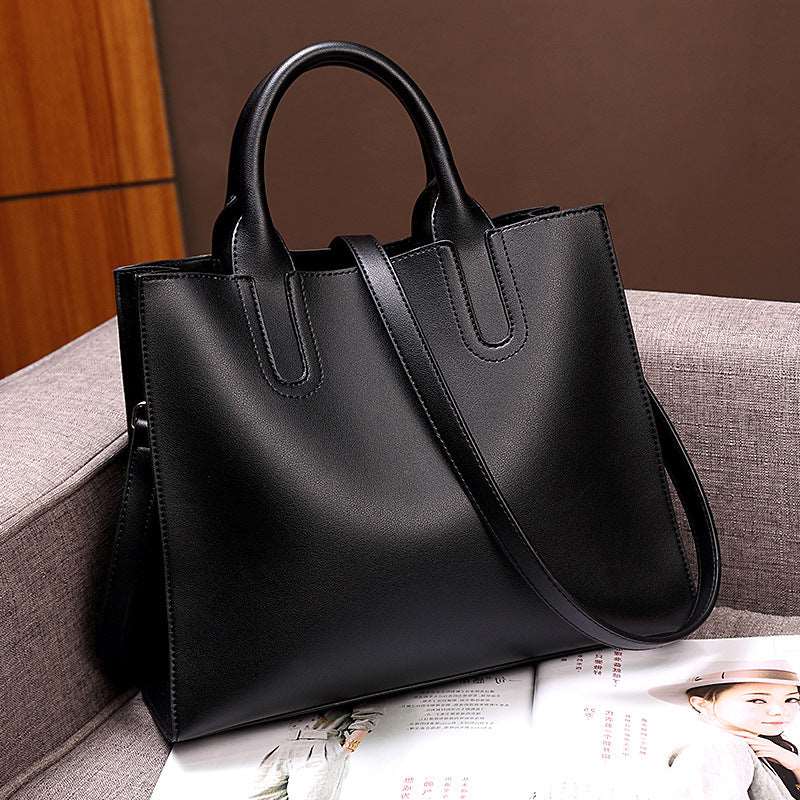 Women's Large Capacity One Shoulder Messenger Handbag - Classic Leather Bag