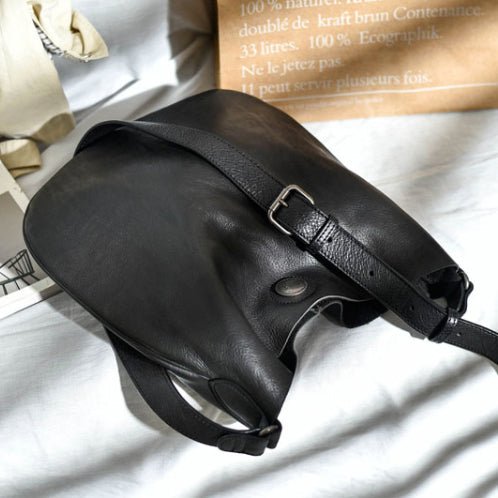 Women's Luxury Retro Leather One Shoulder Messenger Bag - Classic Leather Bag
